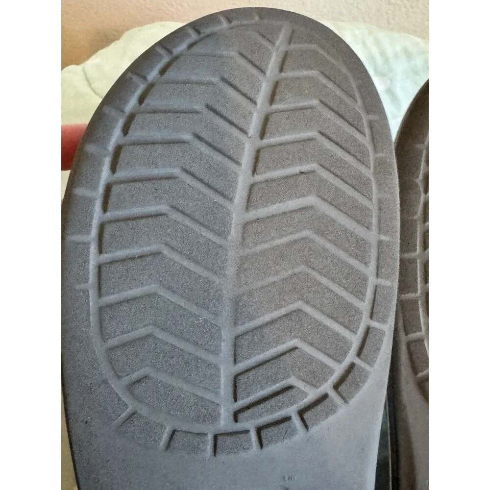 Crocs Gray Slide Slip-On Sandals Logo Synthetic Upper Men’s US Size 8